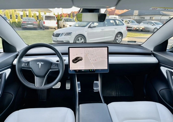 Tesla Model 3 cena 144894 przebieg: 65000, rok produkcji 2020 z Płock małe 301